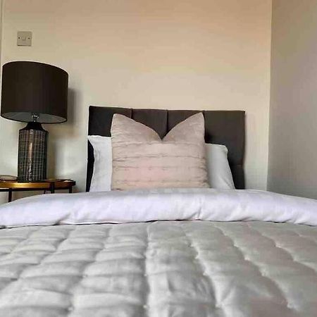 Anfield Home Sleeps 5 Close To Lfc Free Parking Liverpool Esterno foto