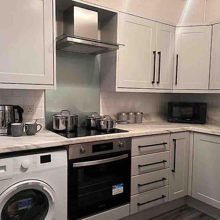 Anfield Home Sleeps 5 Close To Lfc Free Parking Liverpool Esterno foto