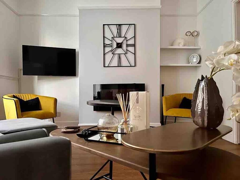 Anfield Home Sleeps 5 Close To Lfc Free Parking Liverpool Esterno foto